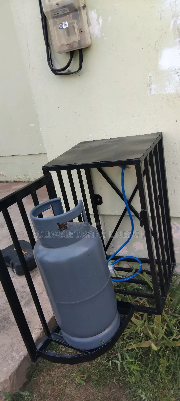 Swinging Door Gas Cylinder Cage