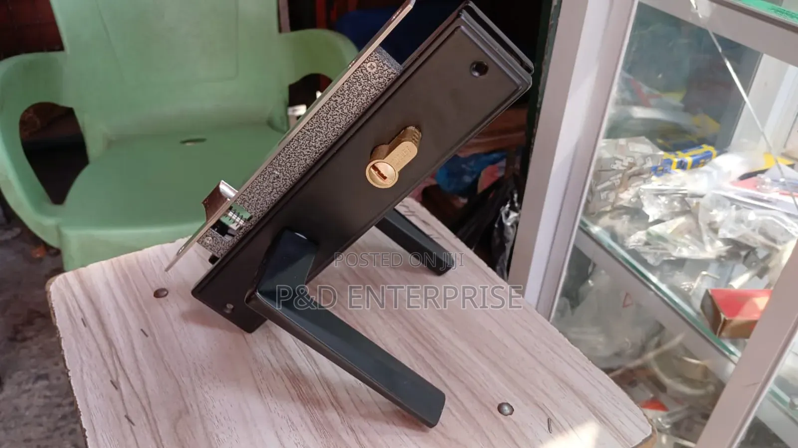 Quality Wooden Door Lock With Black Handle