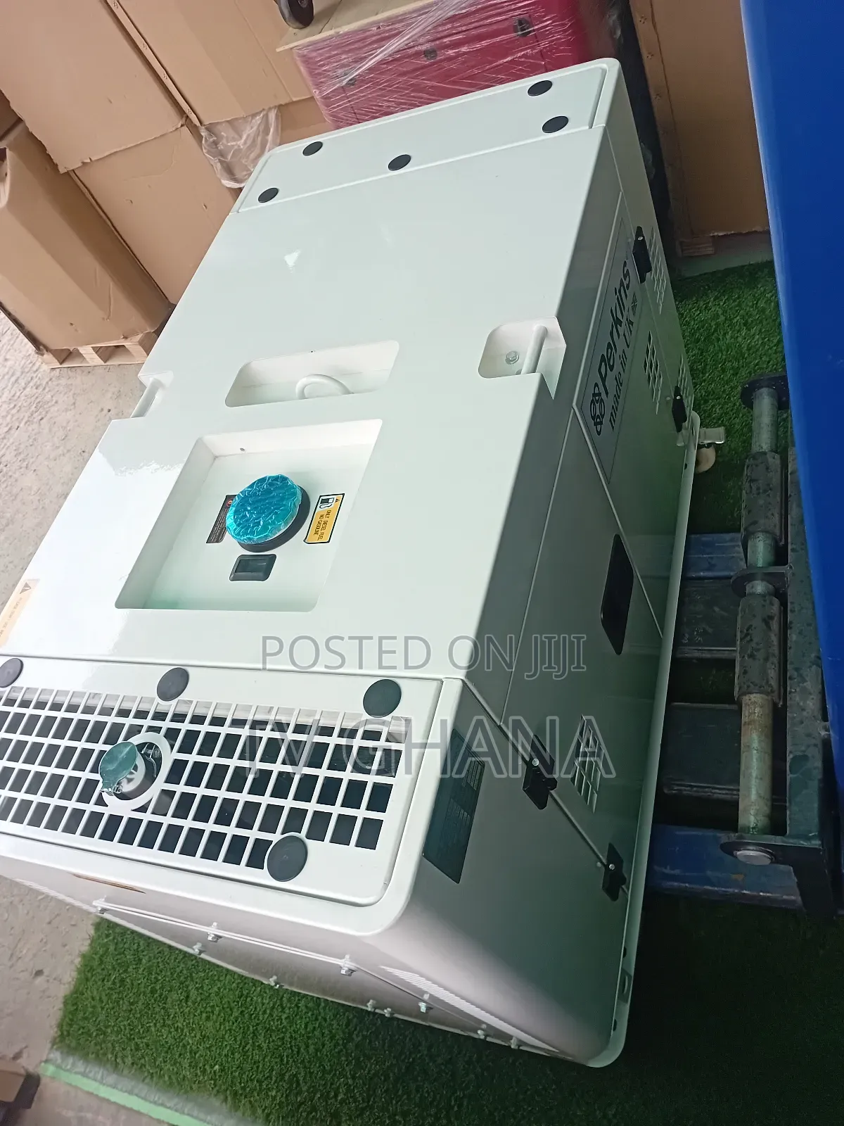 Powerful Stable Perkins Diesel Generator 22kva UK Model Mode