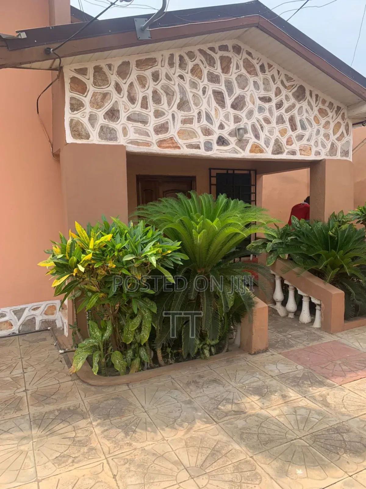 2bdrm Apartment in Tse Addo (Chain, Tseaddo for rent