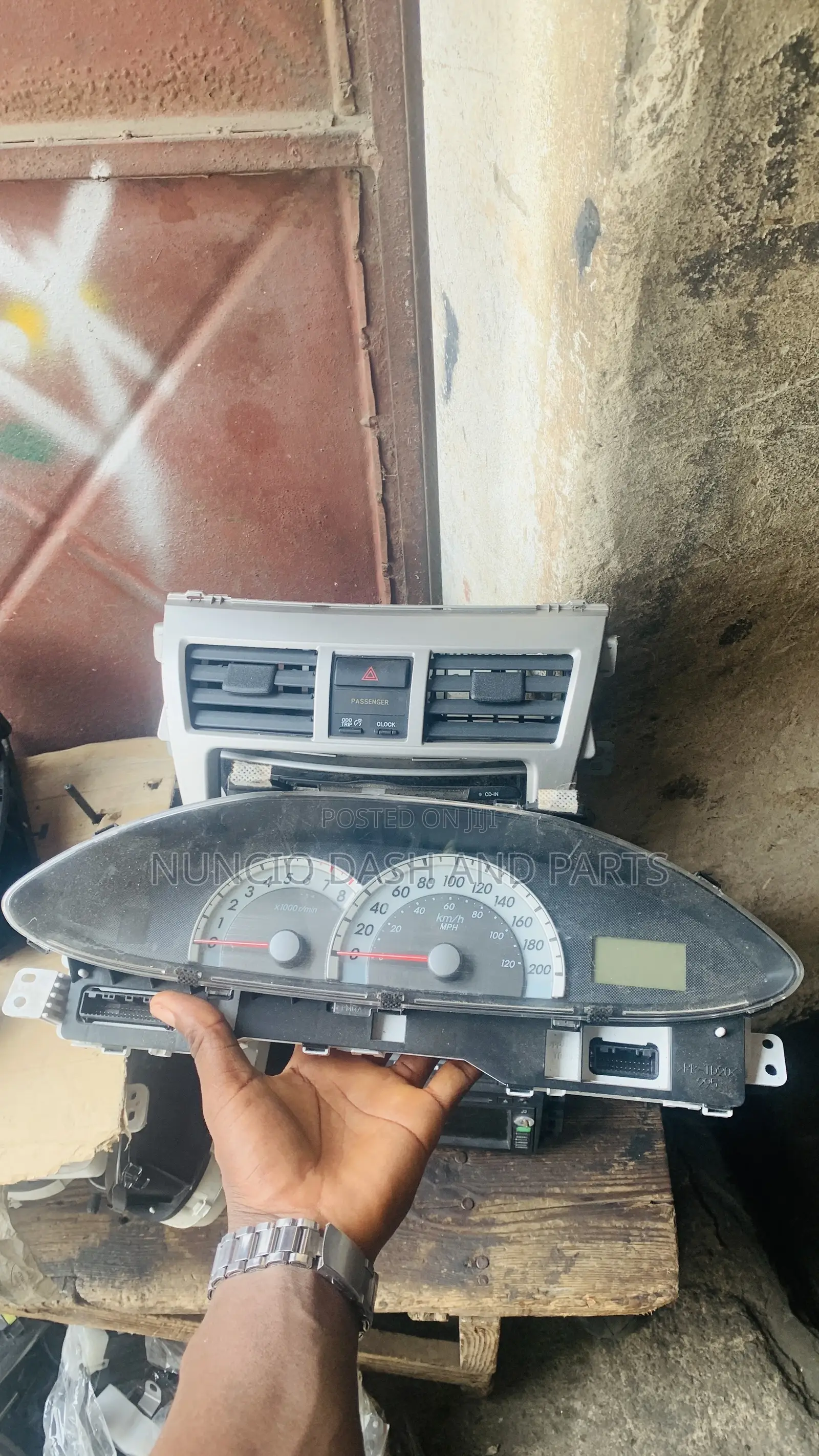 Yaris Meterboard and Ac Vent