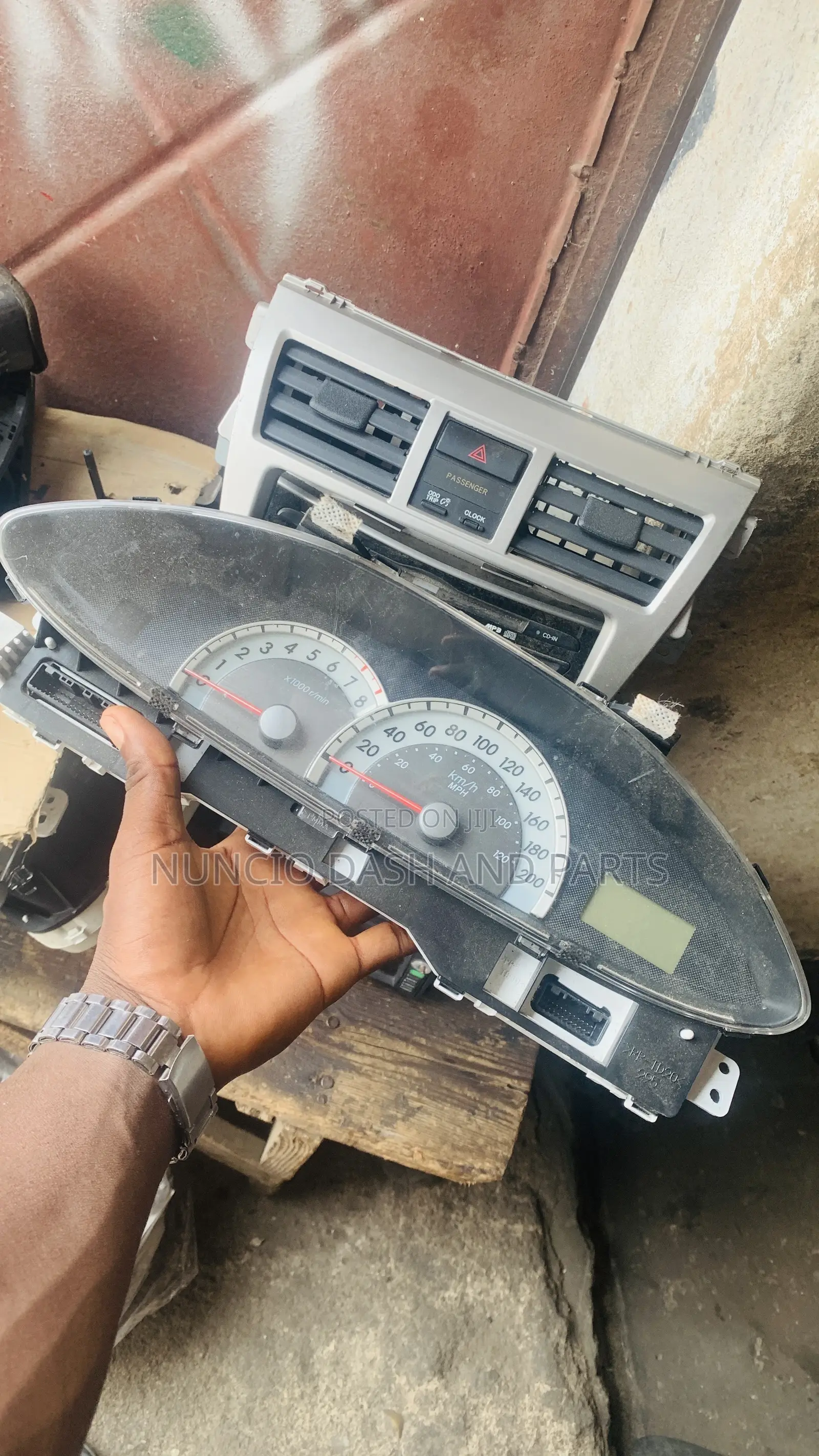 Yaris Meterboard and Ac Vent