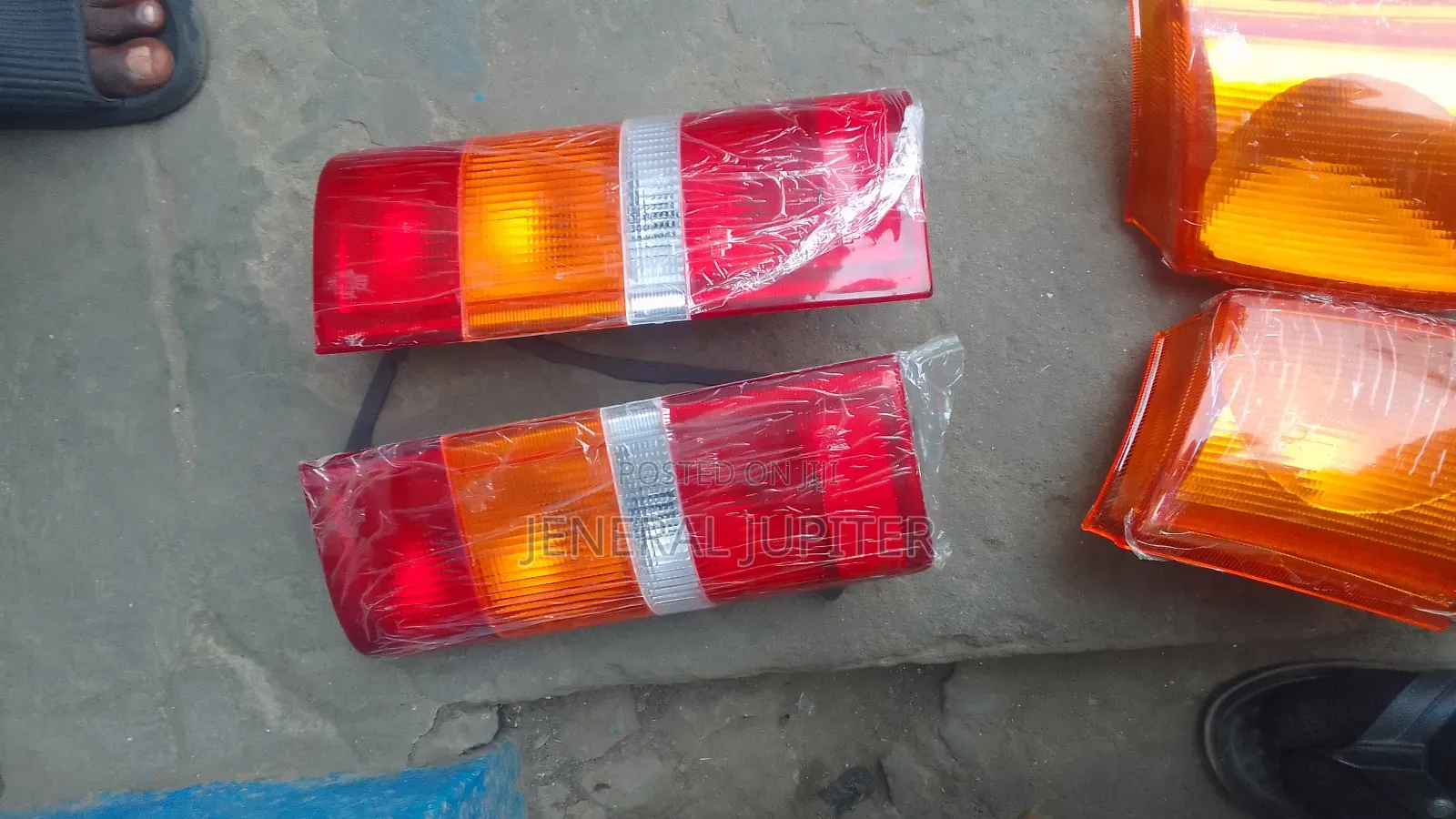 Ford Transit Tail Light Pair.