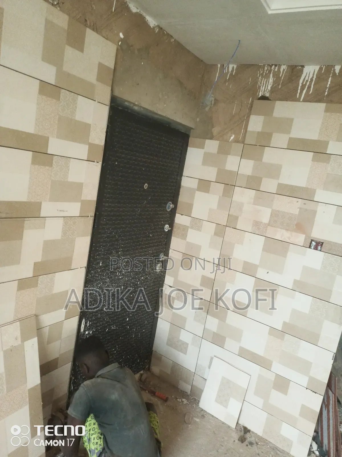 Tiles Workers Decor