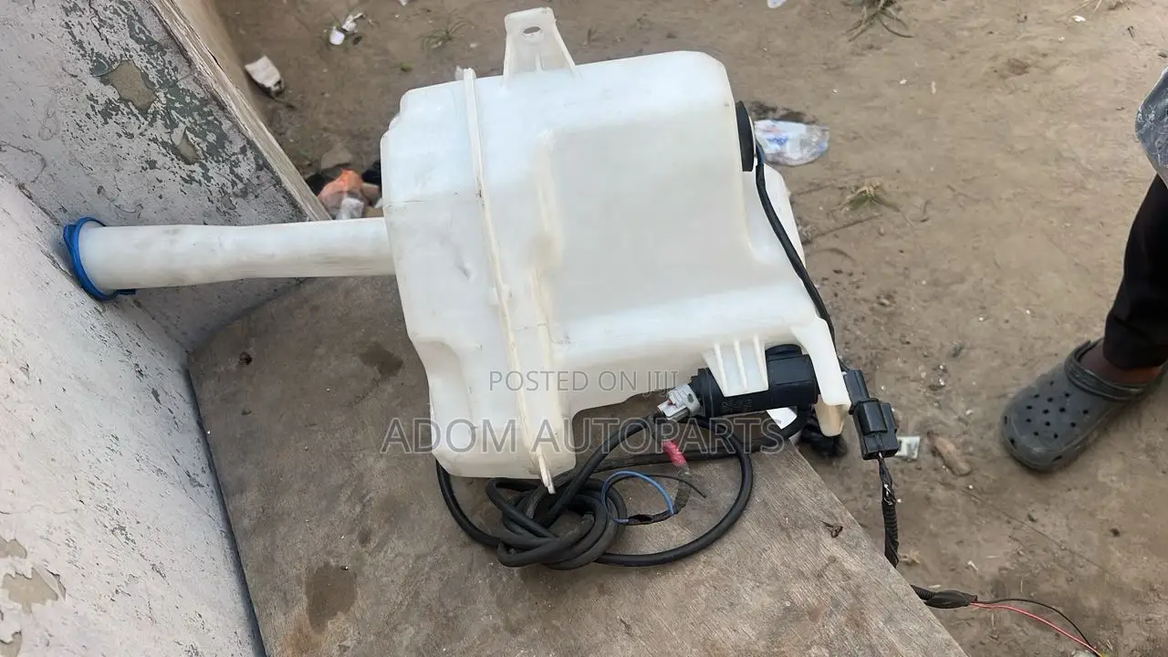 Hyundai Sonata Wiper Bottle Reservoir 2015 2016 2017