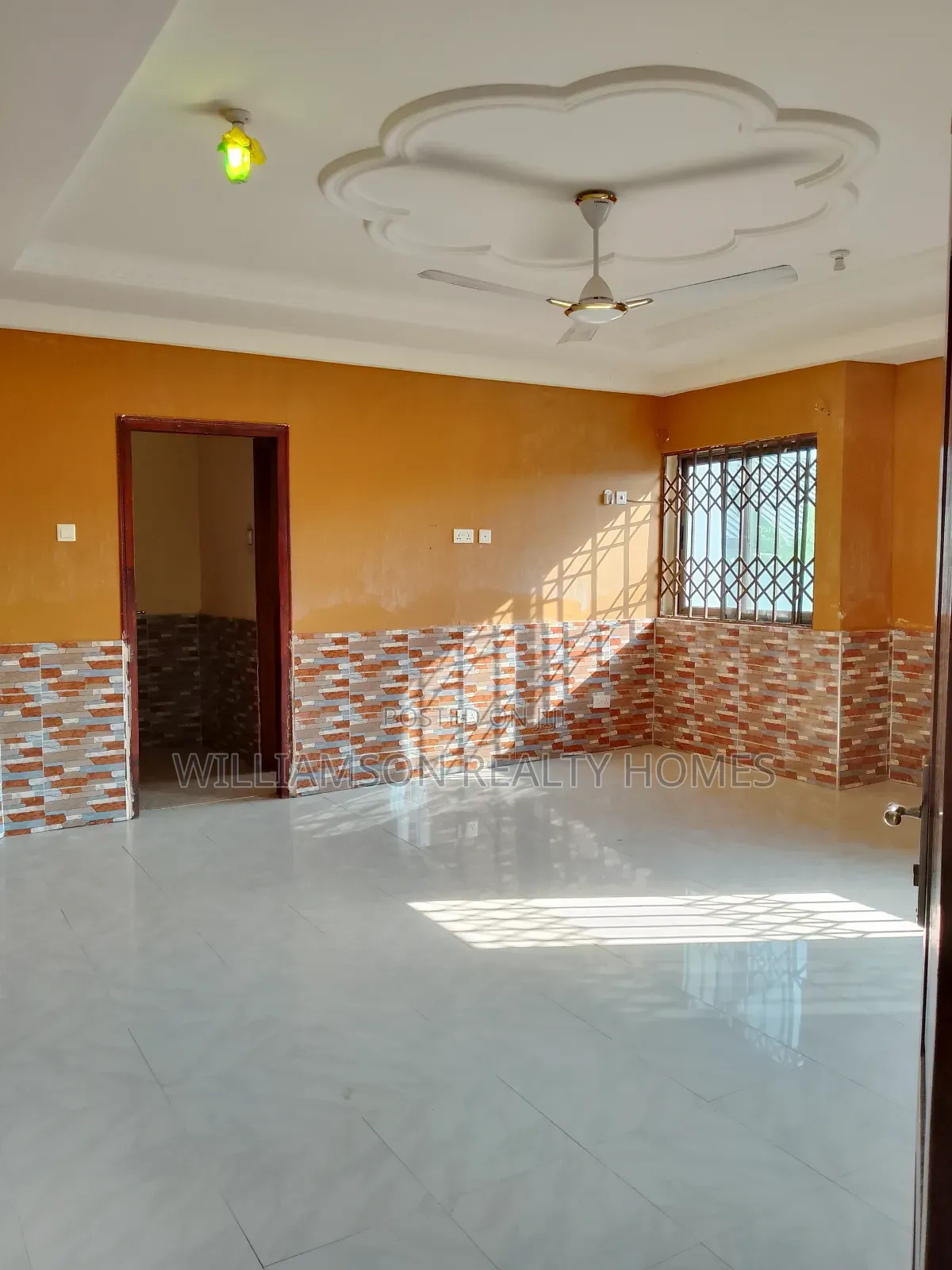 5bdrm House in Hfc Estate Area, Spintex for rent