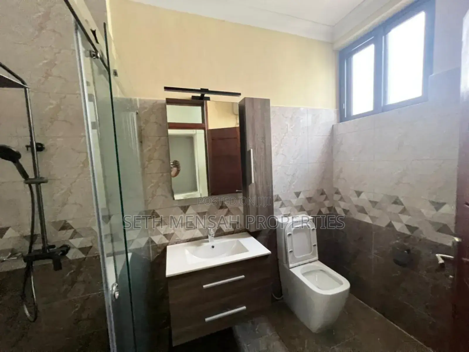 4bdrm House in Skm Properties, Tseaddo for rent