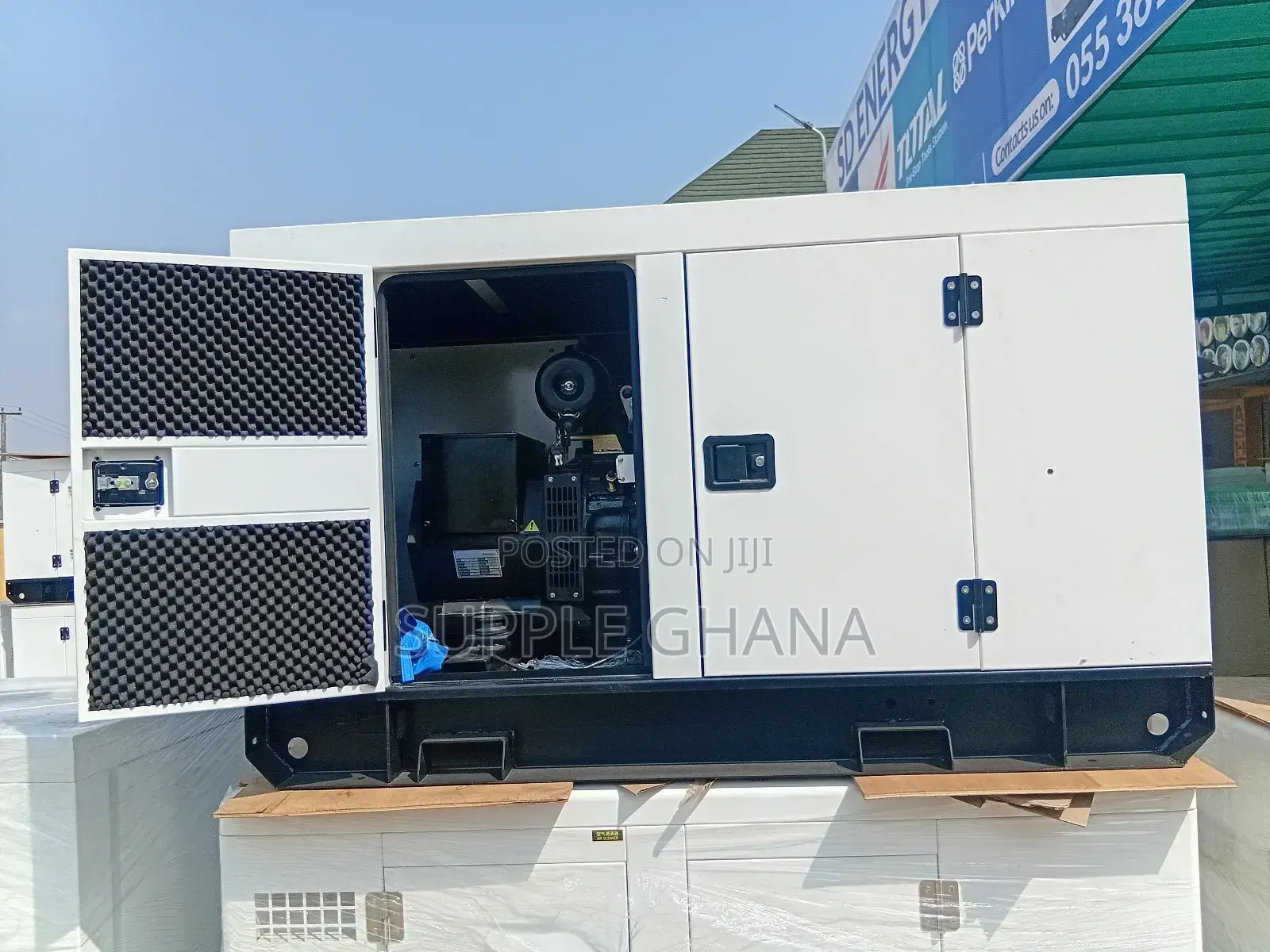 Standard Perkins 22kva Diesel Engine Generator New