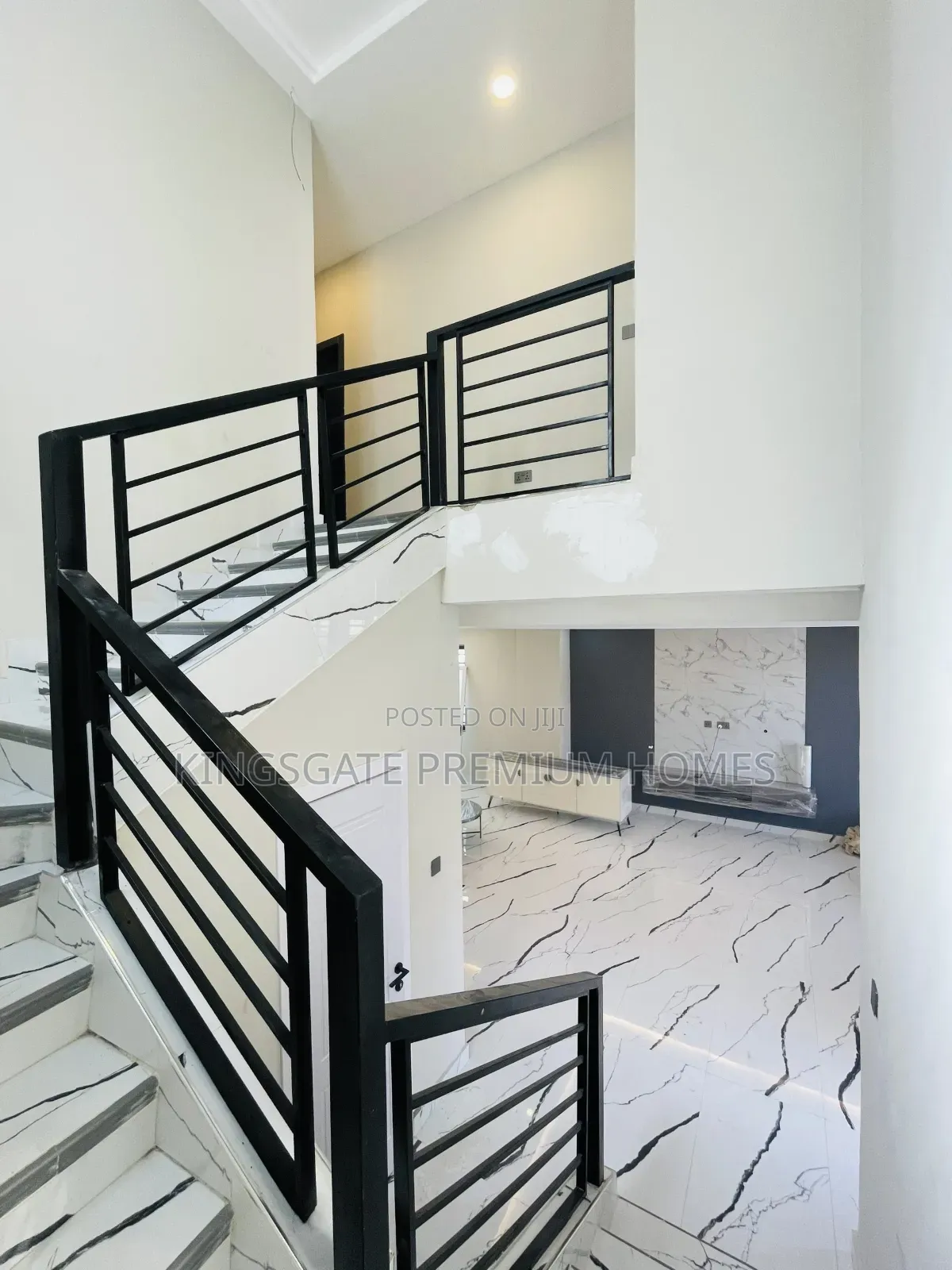 3bdrm House in Gated Community, Spintex for sale