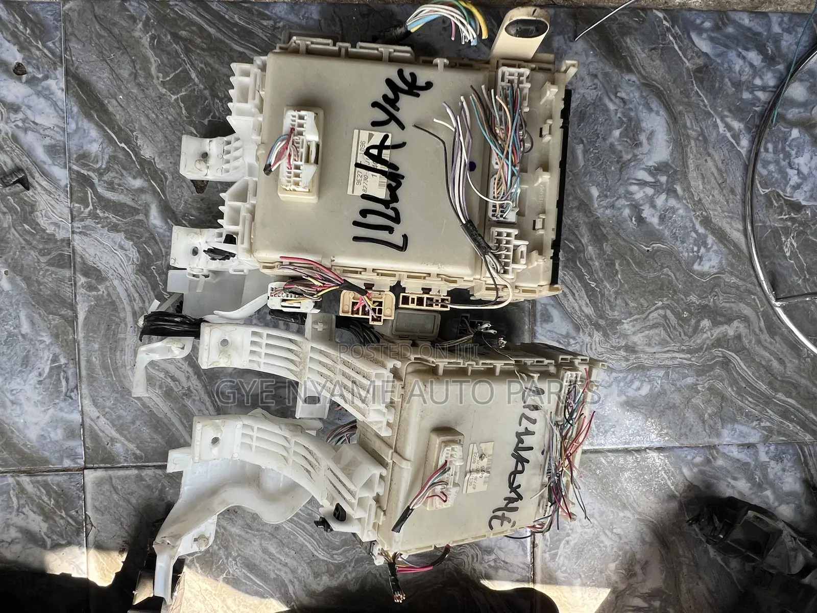 Toyota Yaris //Toyota Vitz Dashboard Fusebox