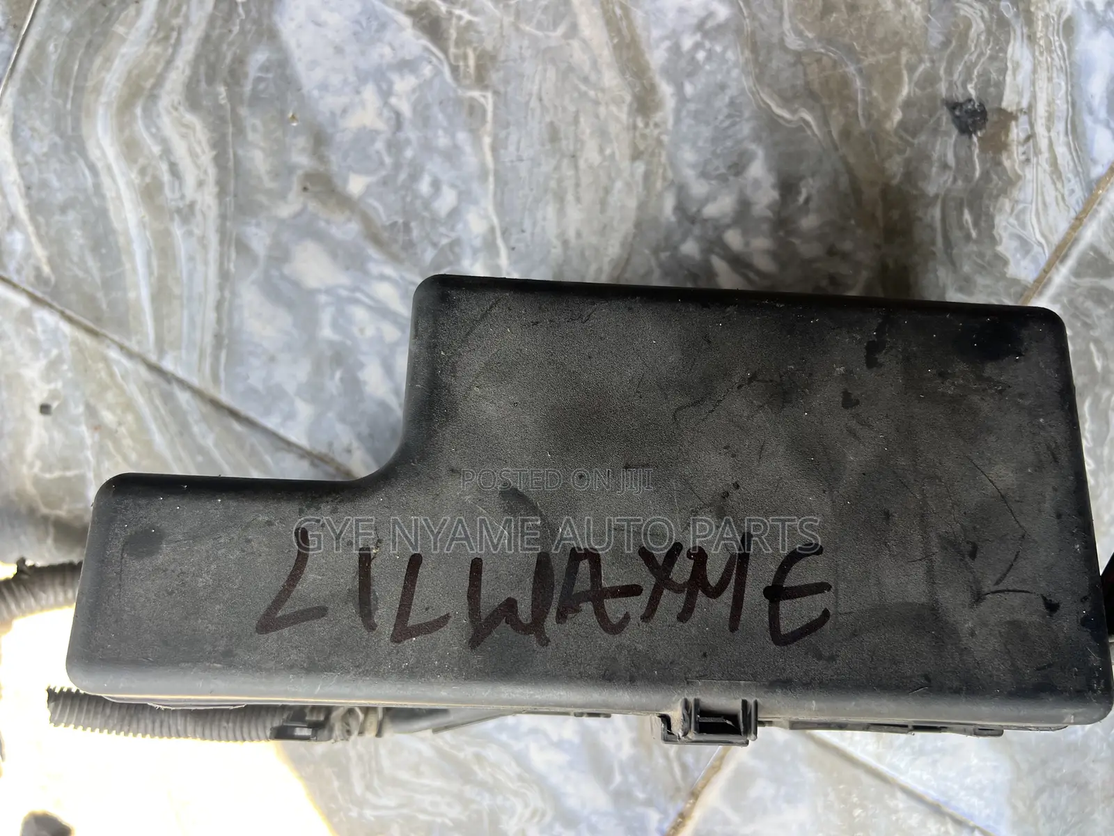 Toyota Hilux Engine Fuse Box