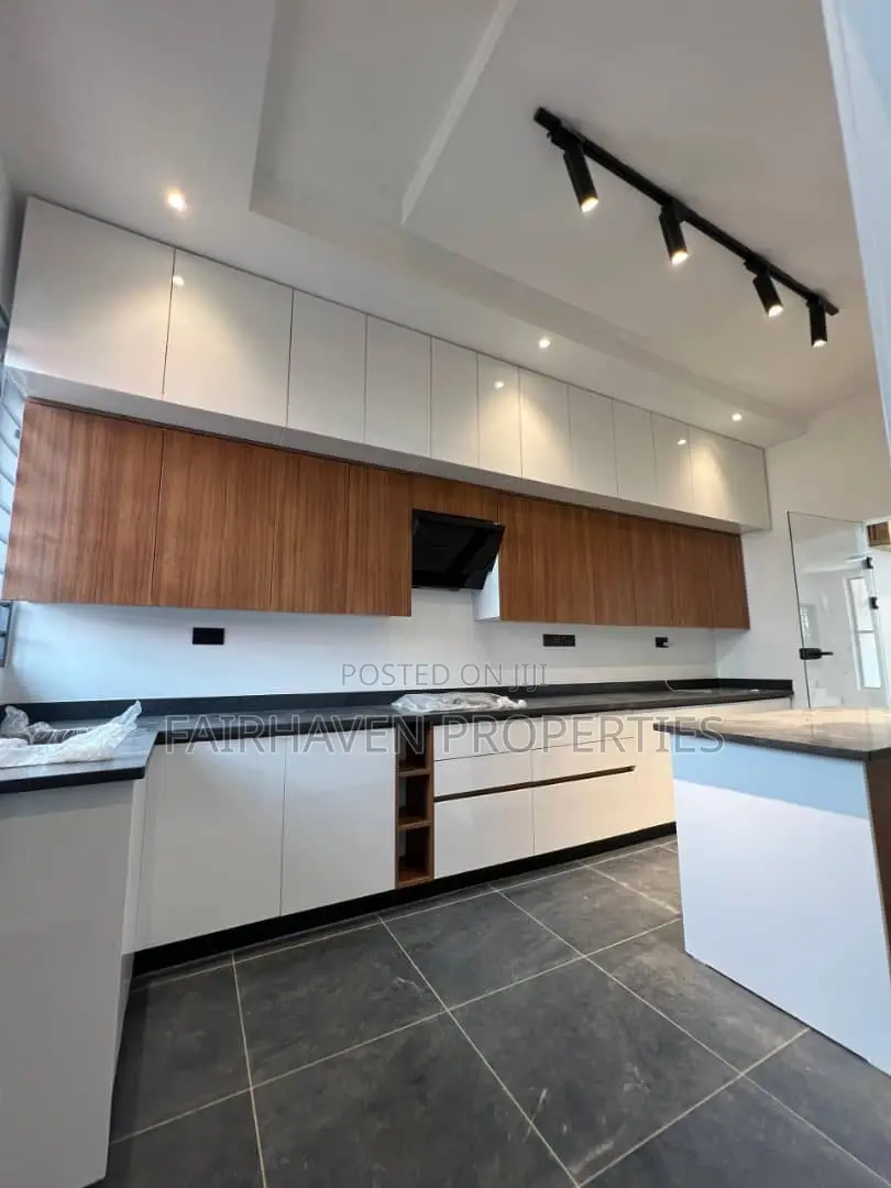 3bdrm House in Oyarifa for sale