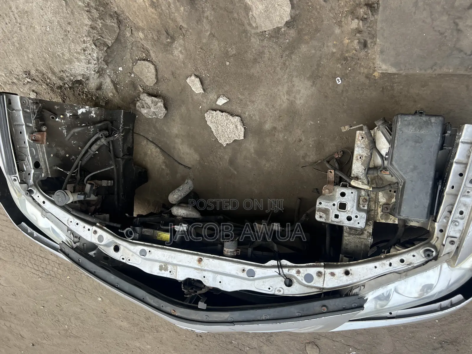 Toyota Camry 2009 Front Cut Available