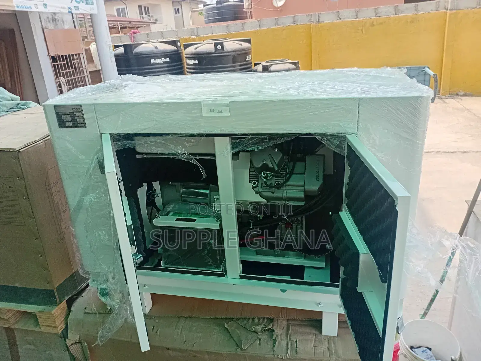 Ssuper Efficiency 15kva 18wats Perkins Generator UK Model