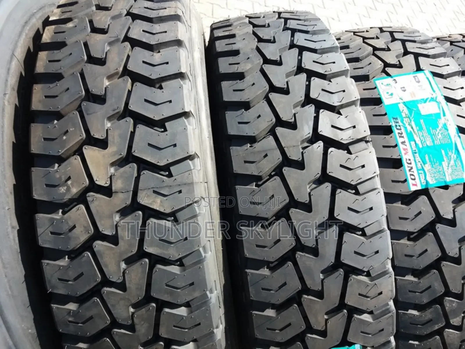 13r22.5 All Terrain Rough Tire Longmarch Lm328