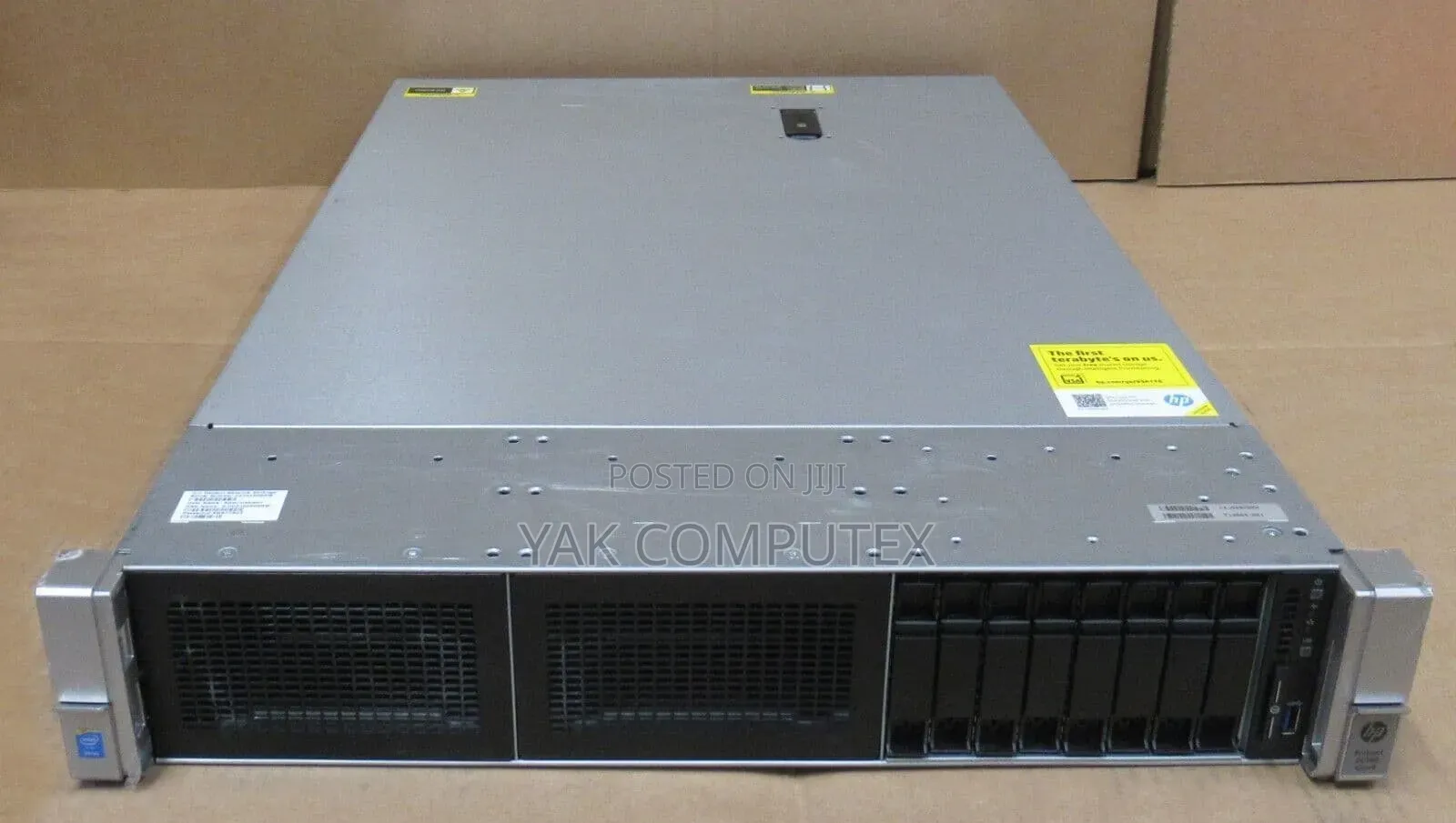 Server HP ProLiant DL 256GB Intel Xeon SSD 256GB