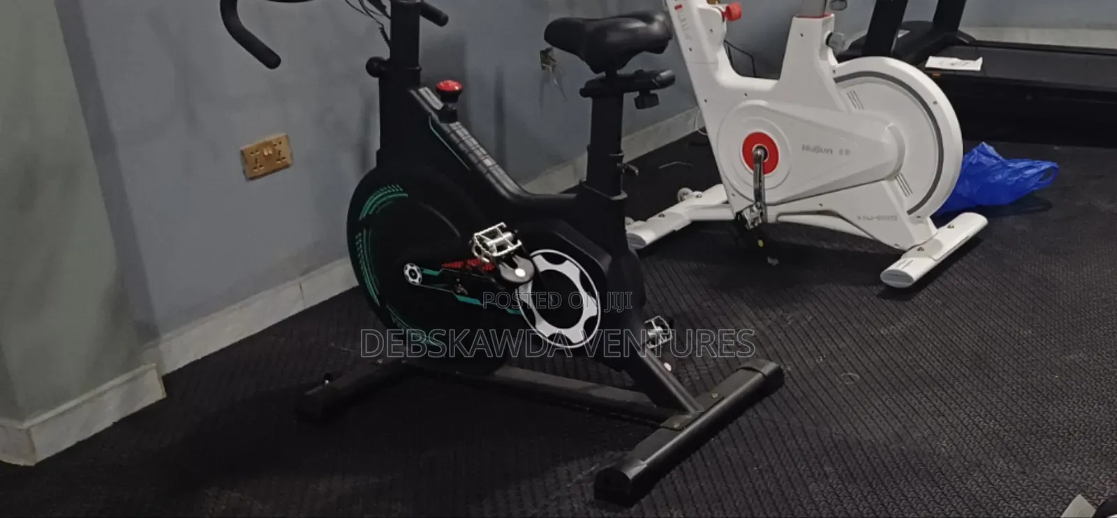 Gym Floor Mat Design Black