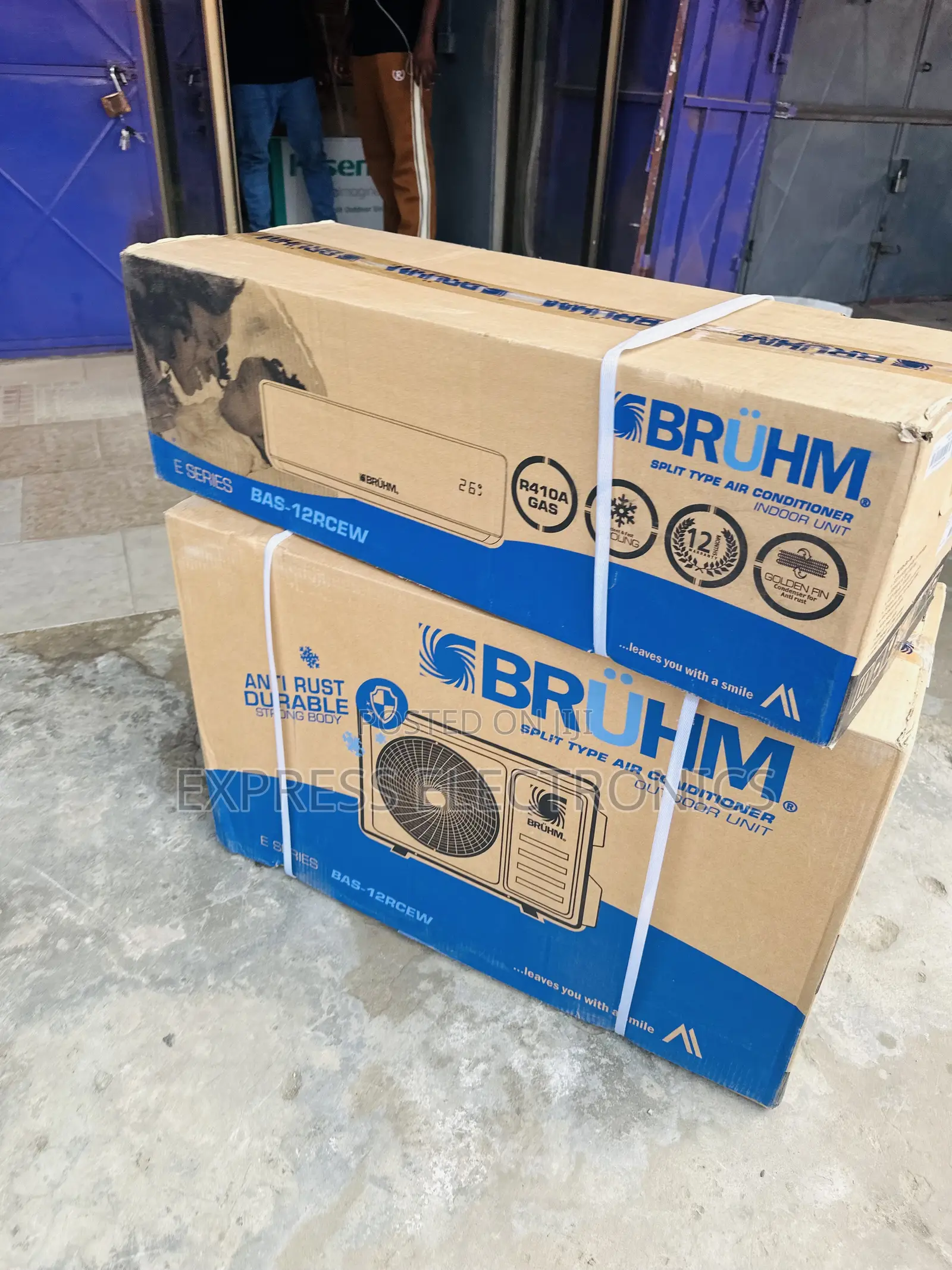 Powerful Airflow Split R410 Gas Bruhm 1.5hp Ac White