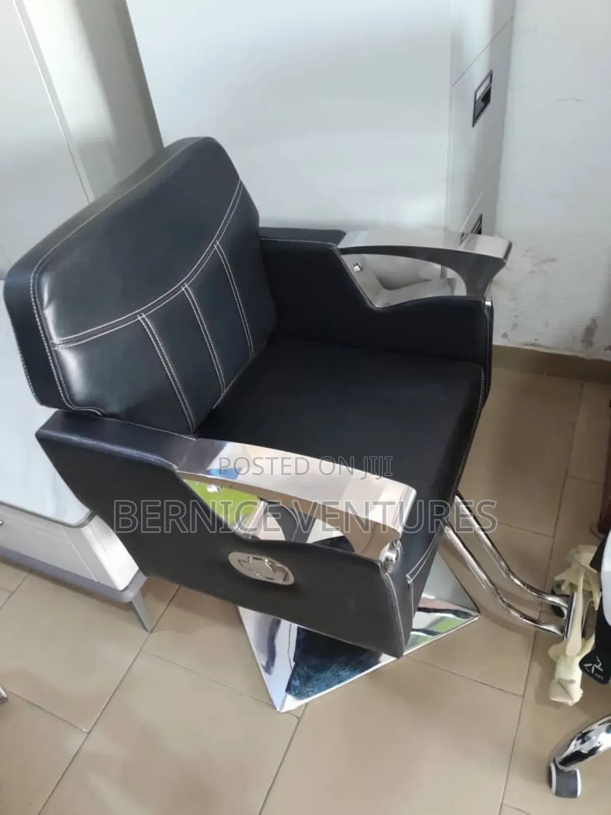 Grooming Chairs