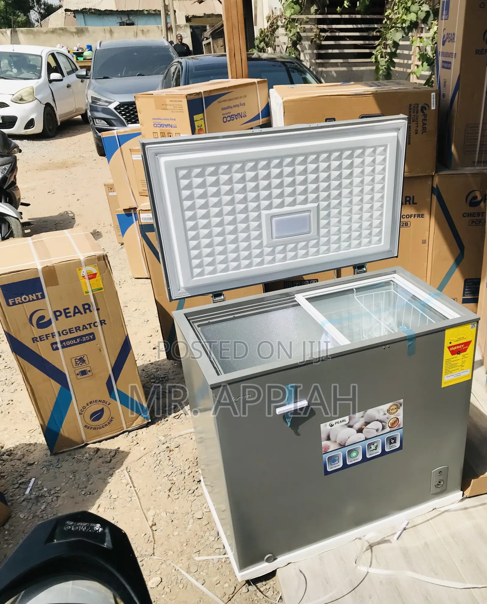 Quiet Operating Pearl 200ltr Single Door Chest Freezer.