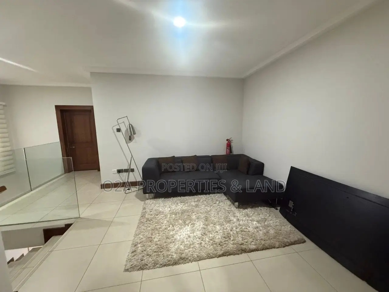 3bdrm Townhouse / Terrace in Labone for rent