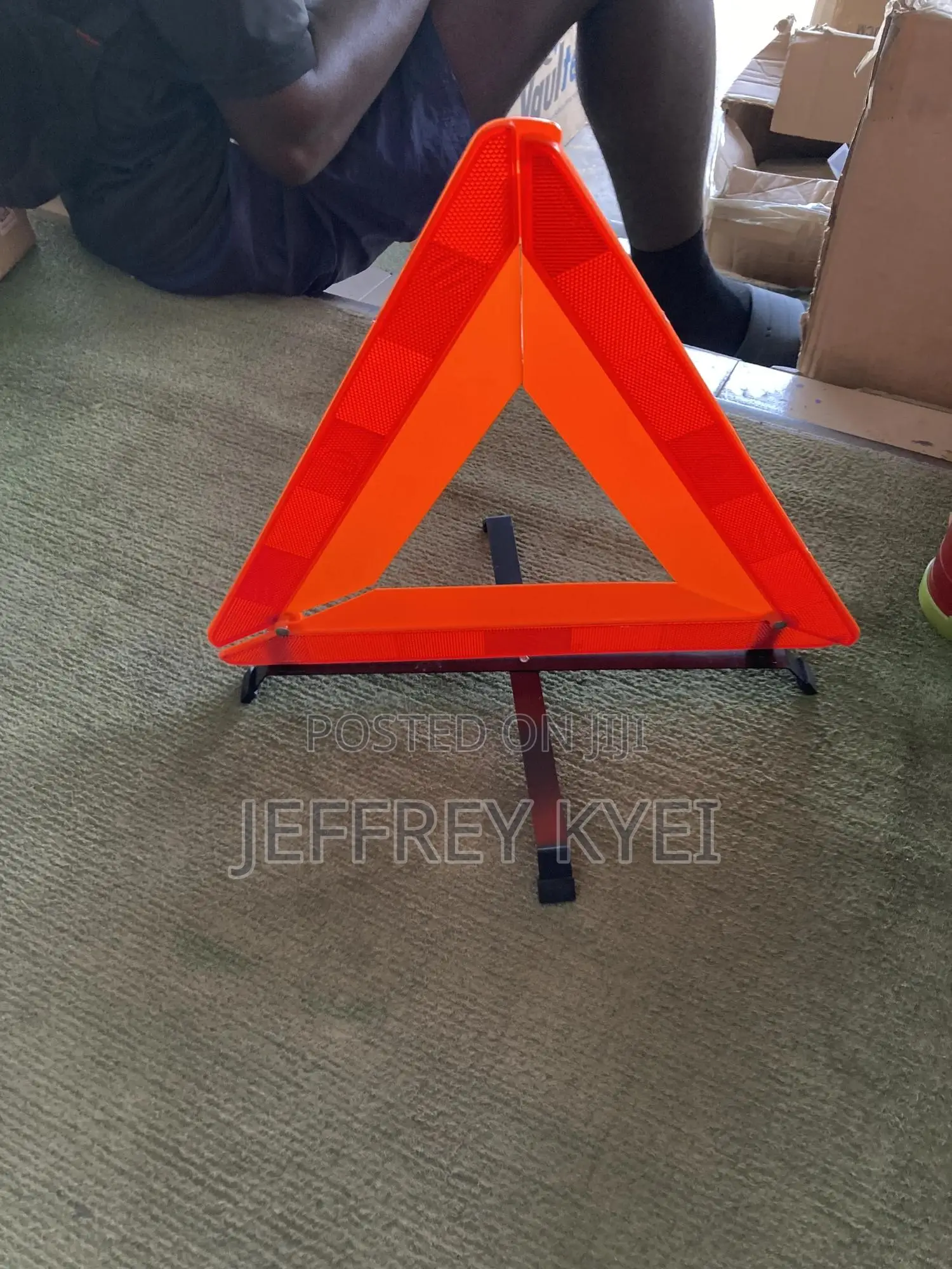 Single Reflective Triangle