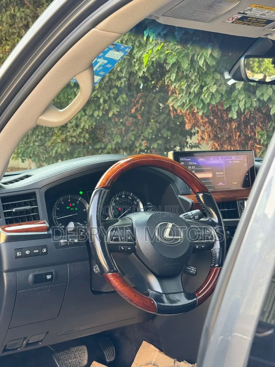 Lexus LX 570 AWD 2017 Gray