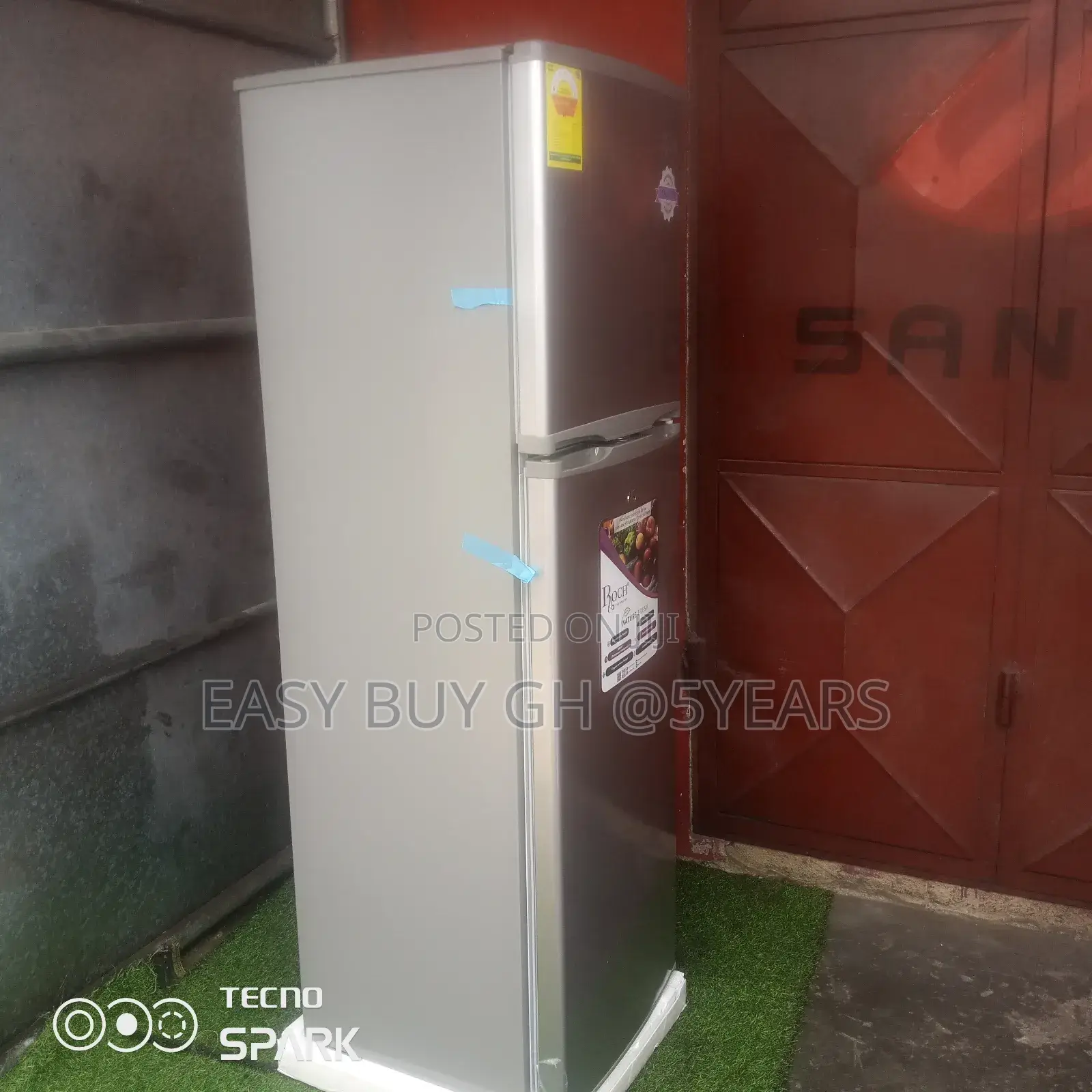 Popular 165liters Double Door Fridge Roch Top Freezer