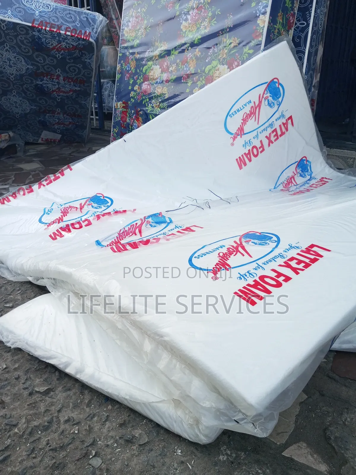 Comfortable Mattress Topper 4 King Size Bed