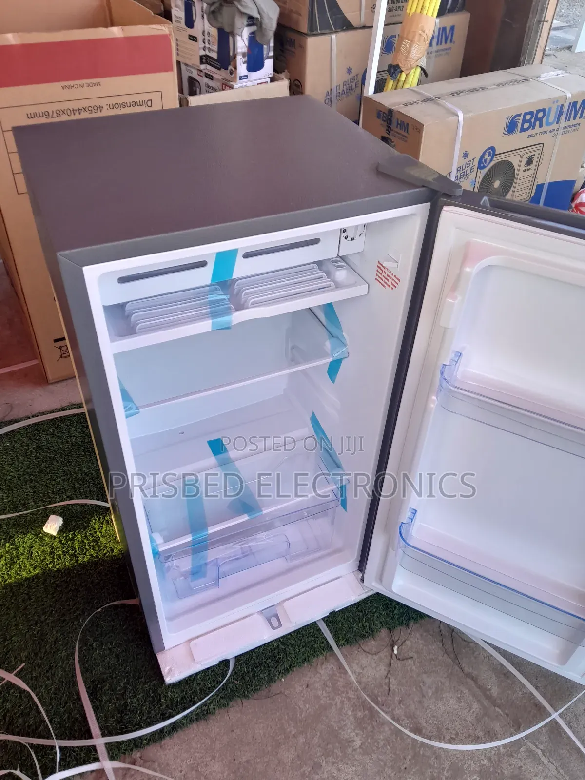 Chigo Durable Table Top Single Door Fridge 90 Litres**>