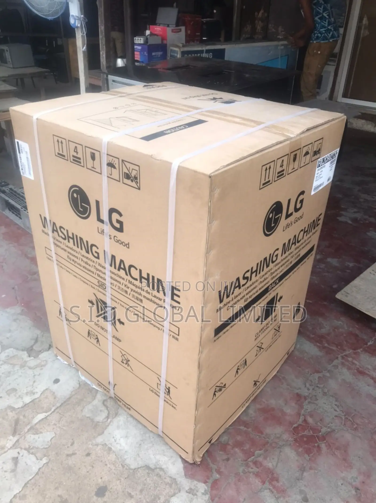 Affordable Modern LG 17/10 Kg Front Load Washer Dryer