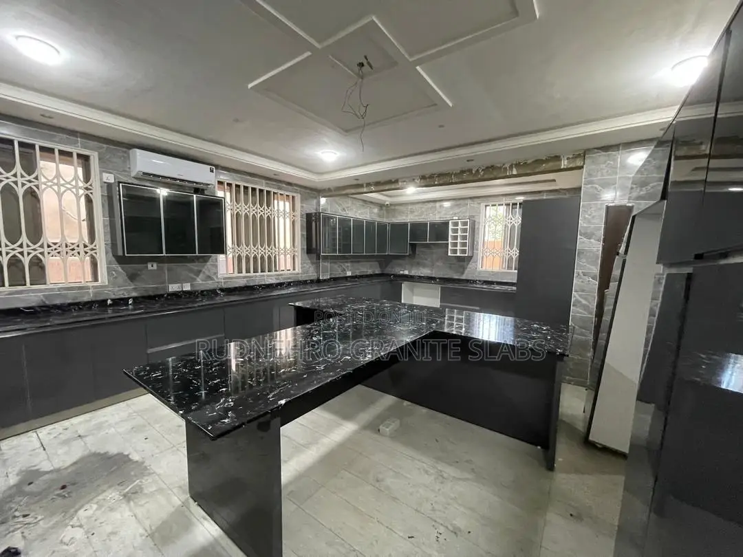 Kitchen Cabinet Installation