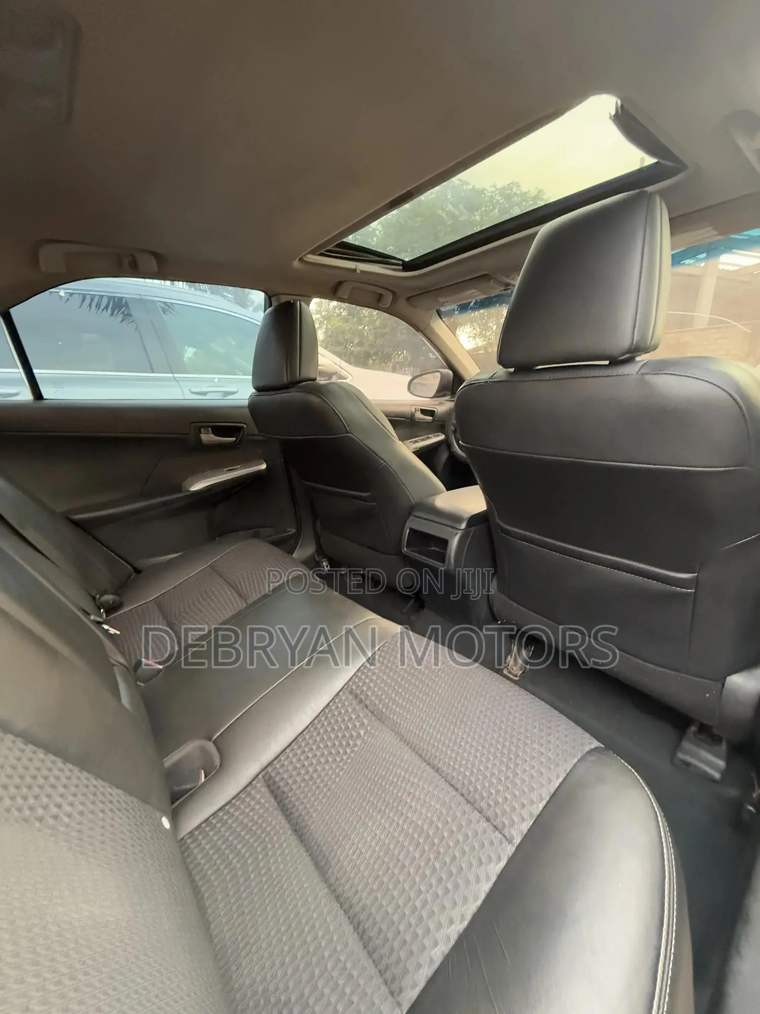 Toyota Camry SE 4dr Sedan (2.5L 4cyl 6A) 2013 Black