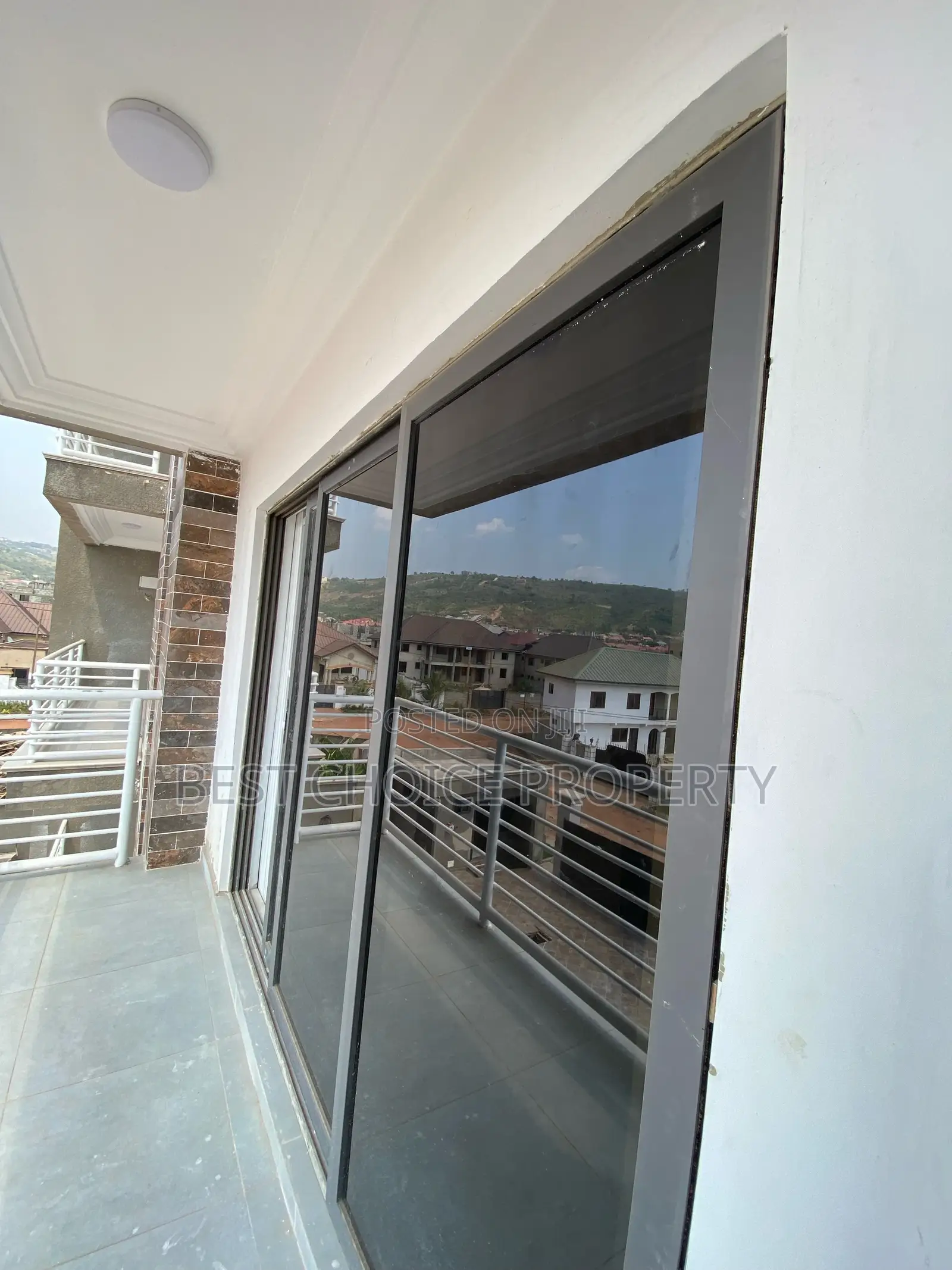 1bdrm Apartment in Oyarifa Ghana Flag for rent