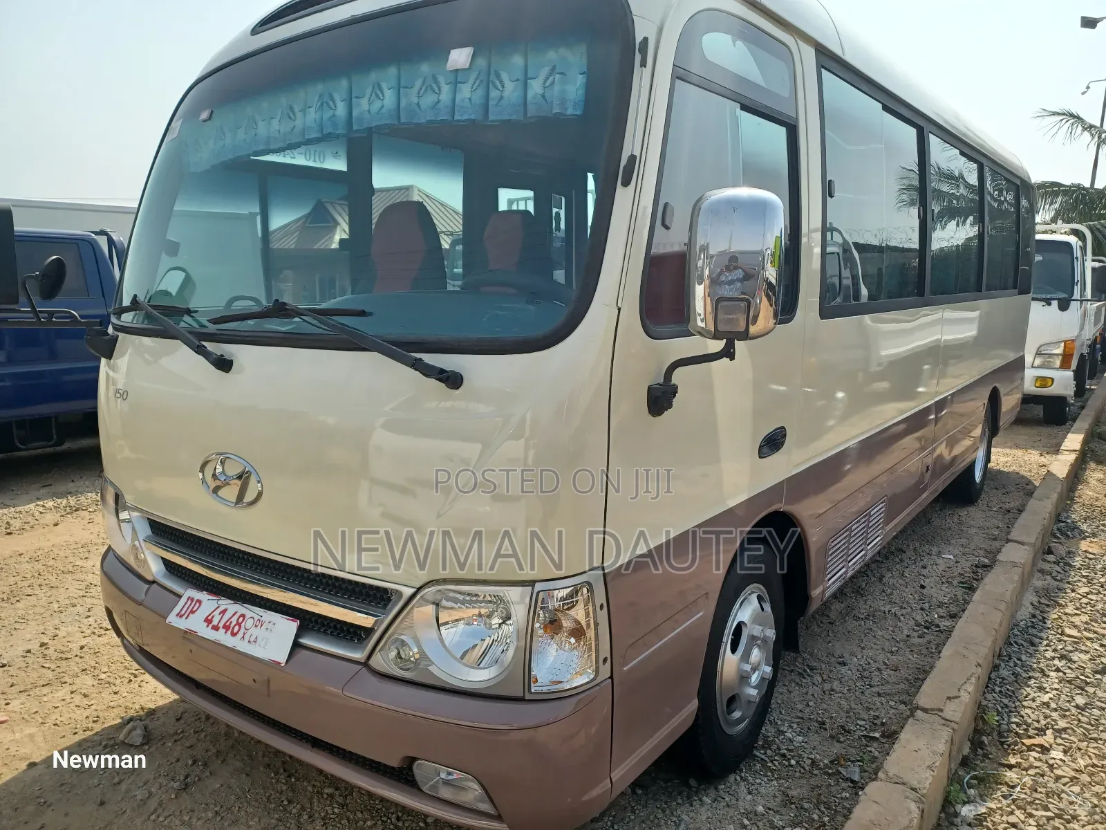 Hyundai County 2012 Beige