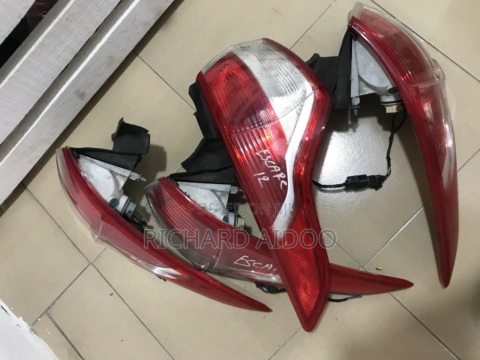 Ford Escape 2014 Taillight Available