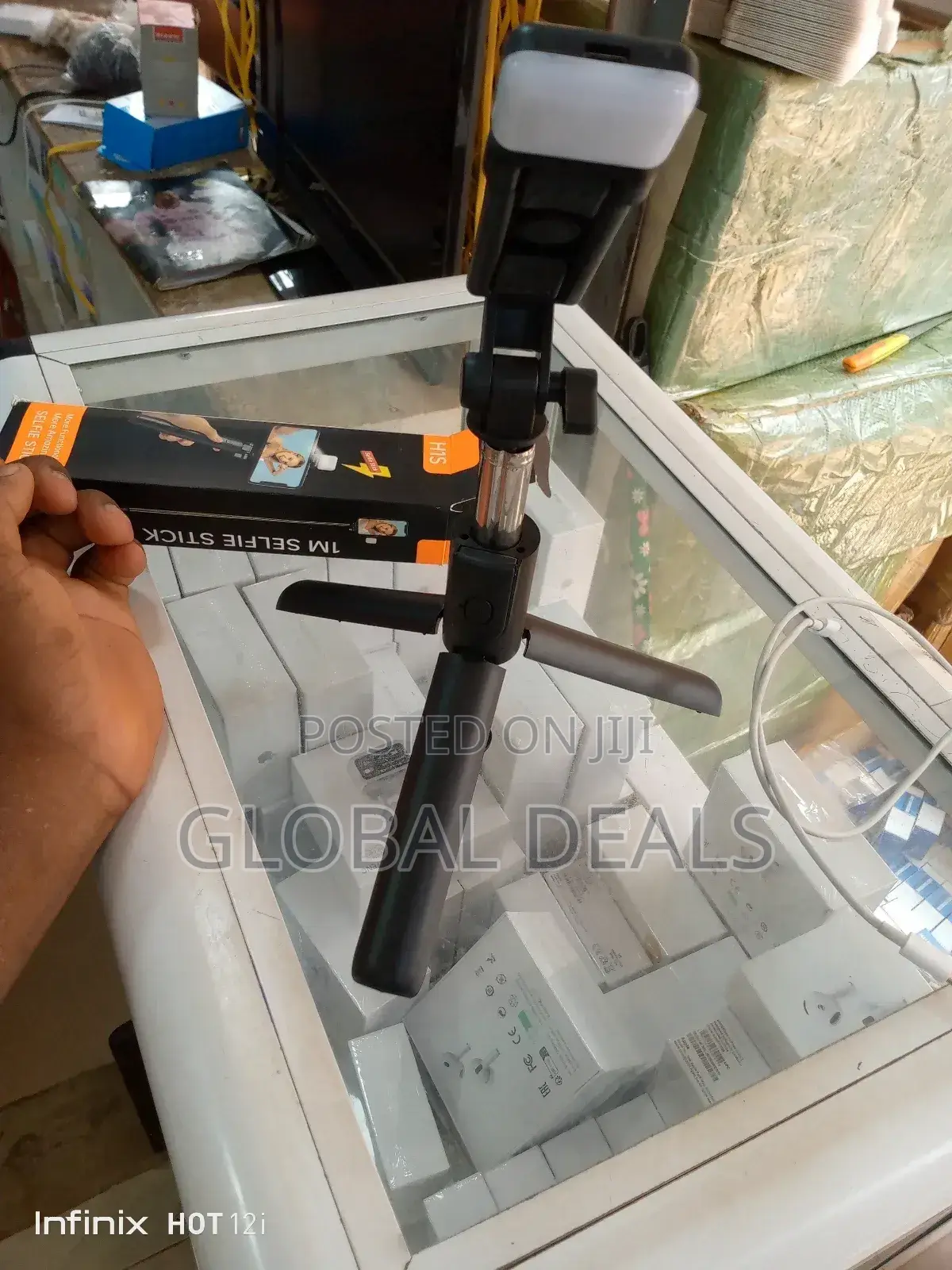 Mini Selfie Stick With Tripod Stand and Flash