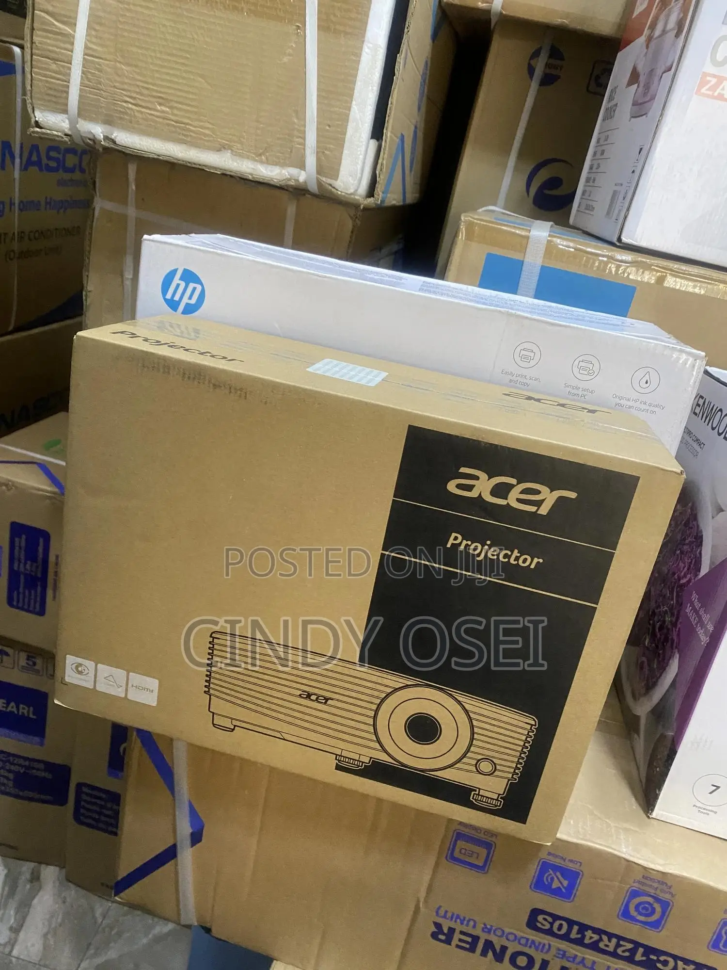 Newfangled Acer 4000lumens Digital Projector