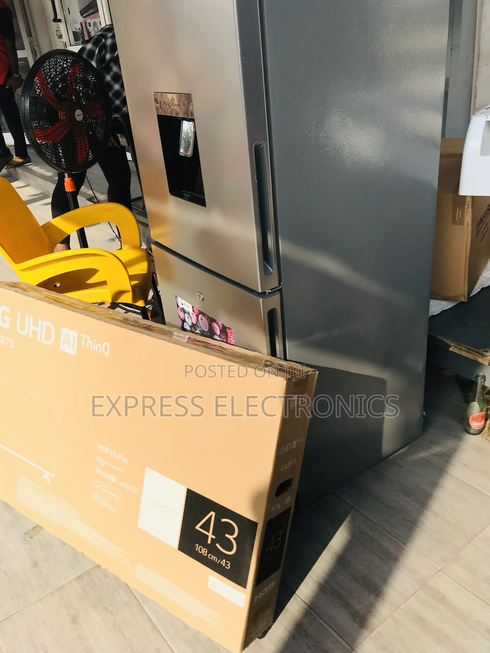 Unique Sleek Design 43”Ur73 LG LED Screen——