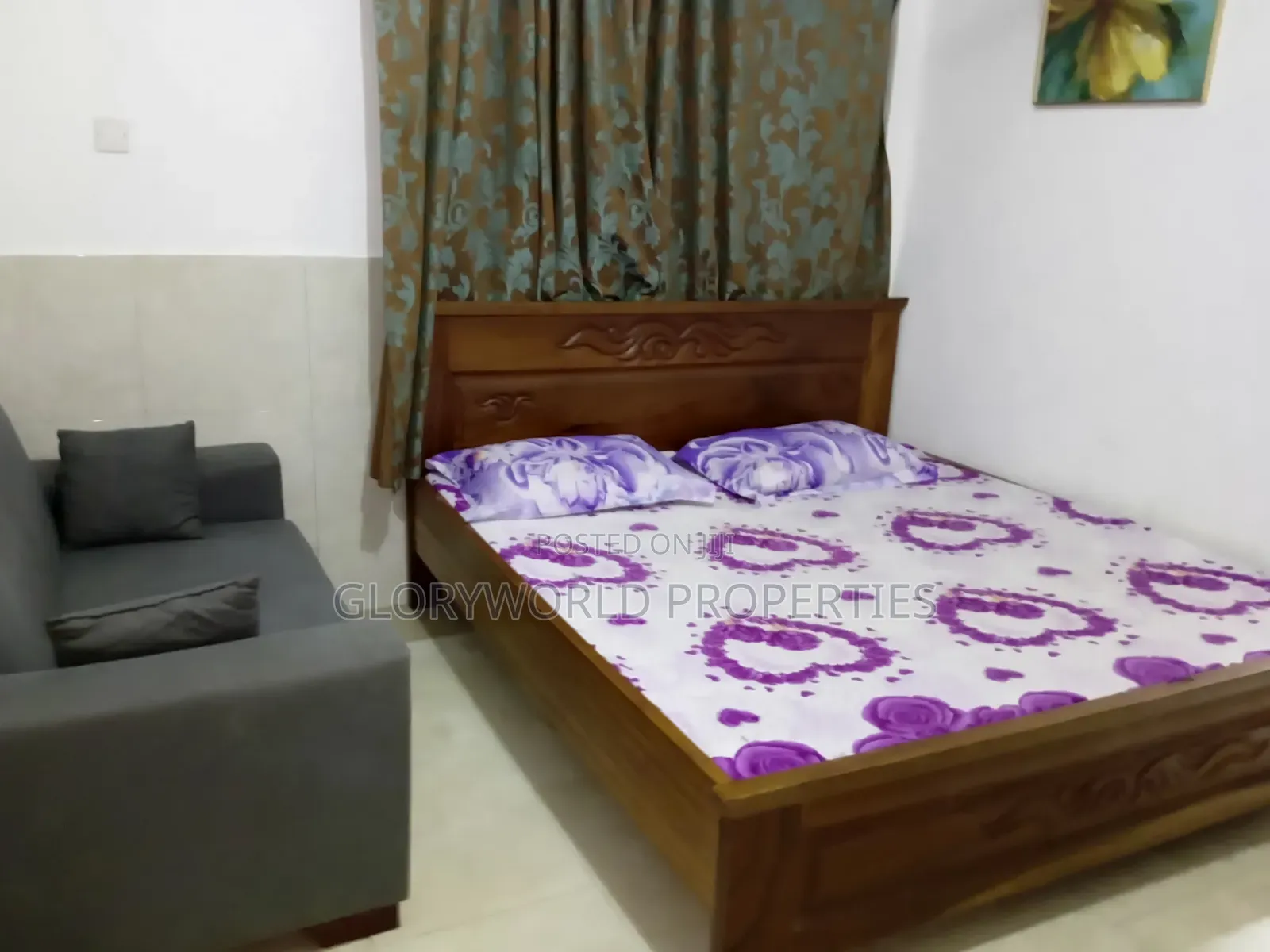 Nice Furnished Room on the 18 Road