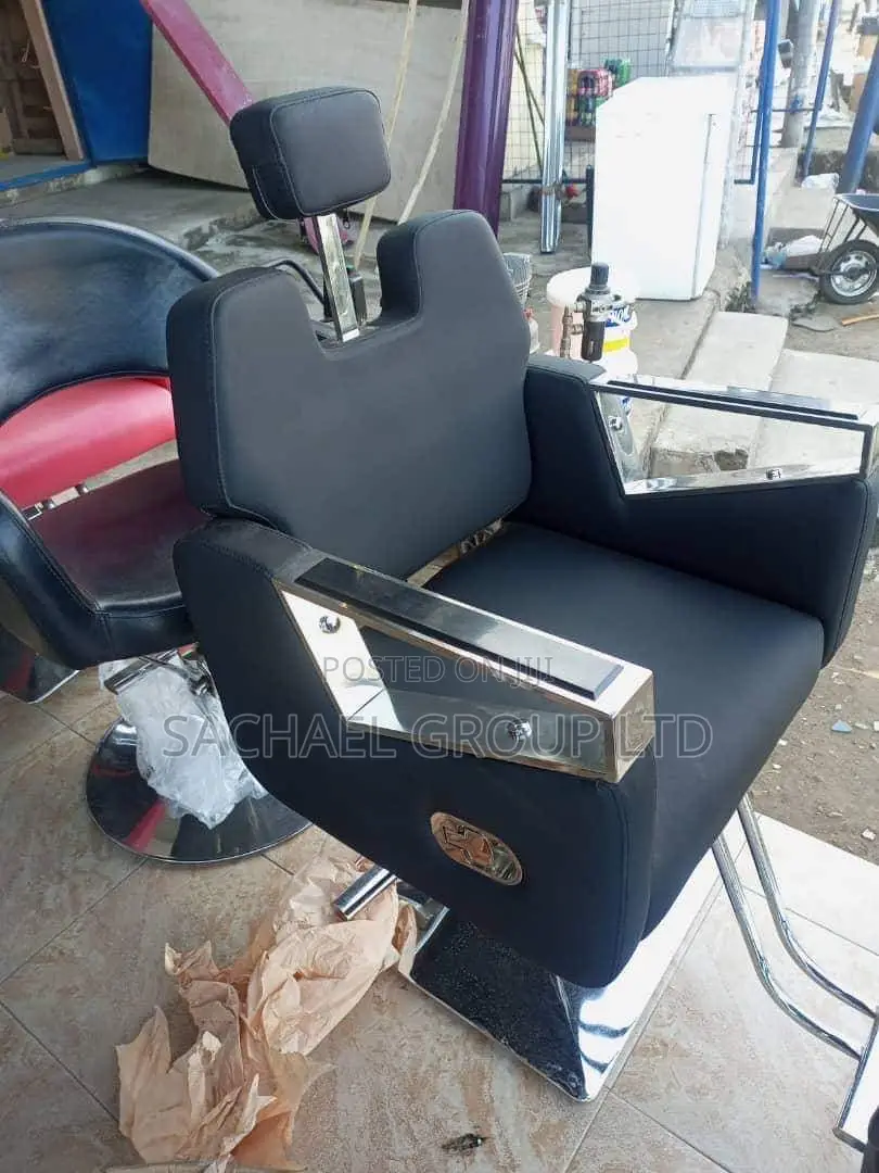 Durable Barbering Chairs