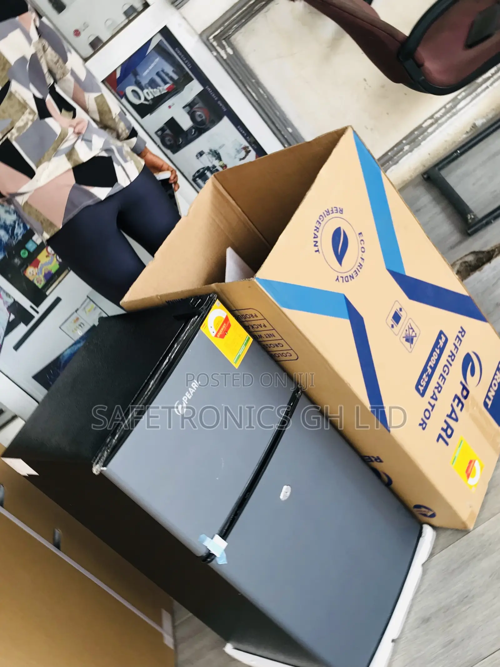 Best Boxed Pearl Doubledoor Top Mount 90 Liters Fridge