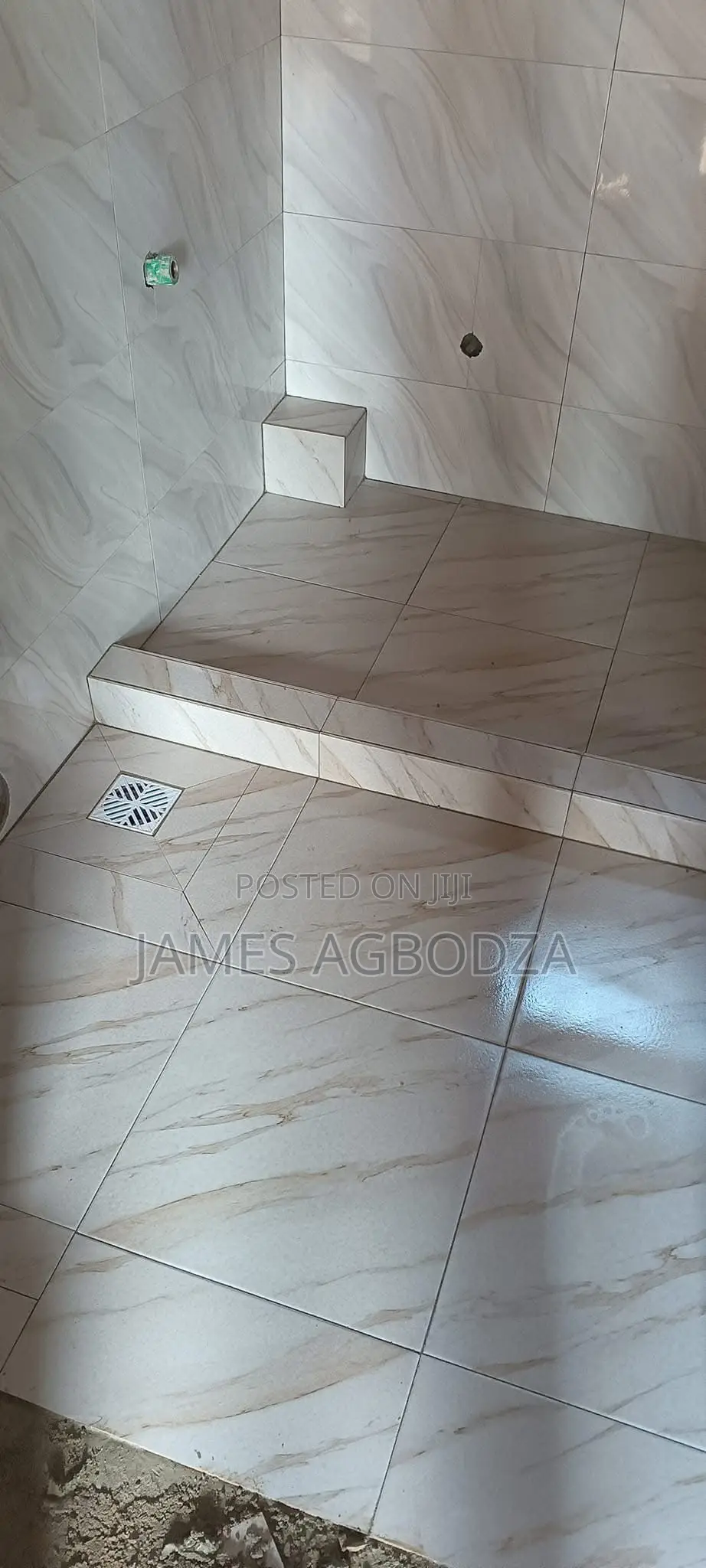 Am a Professional Tiler.