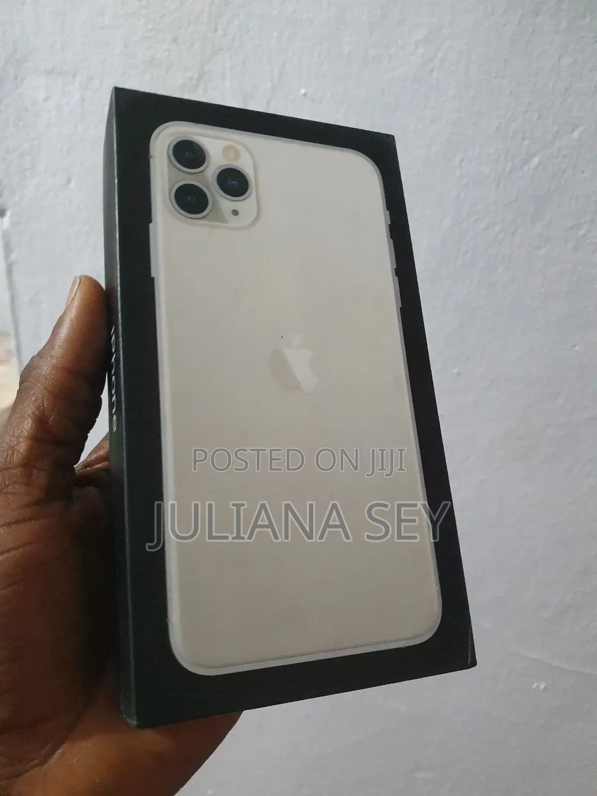 New Apple iPhone 11 Pro Max 256 GB White