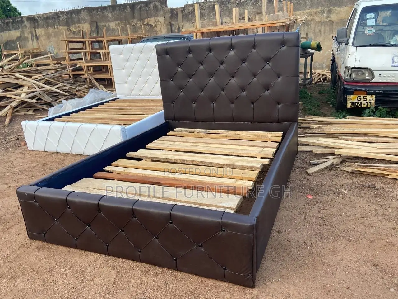 Paradox Solid Double Bedframe// Durable And Luxurious