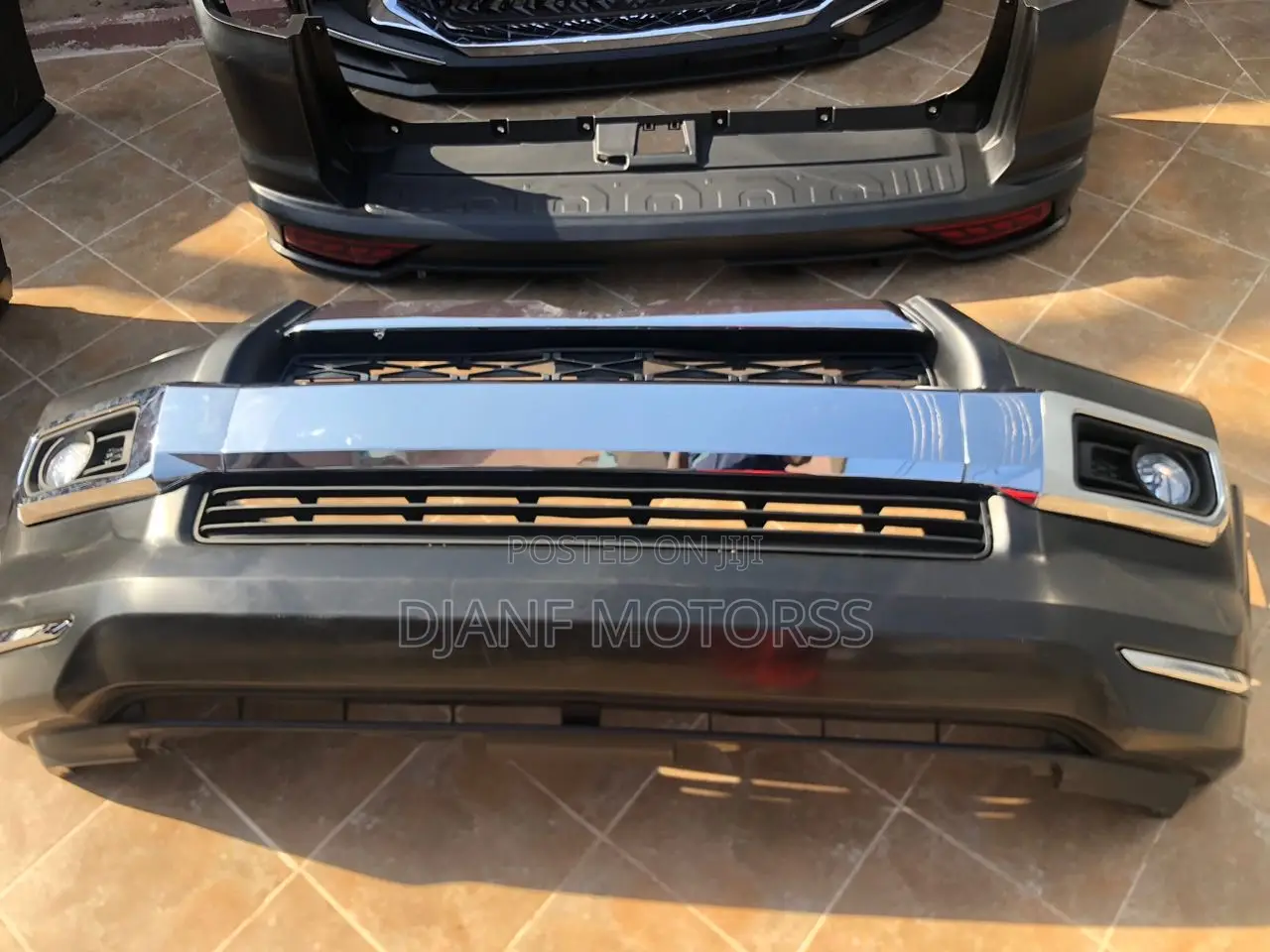 Toyota 4runner 2018 Front Bumper Complete