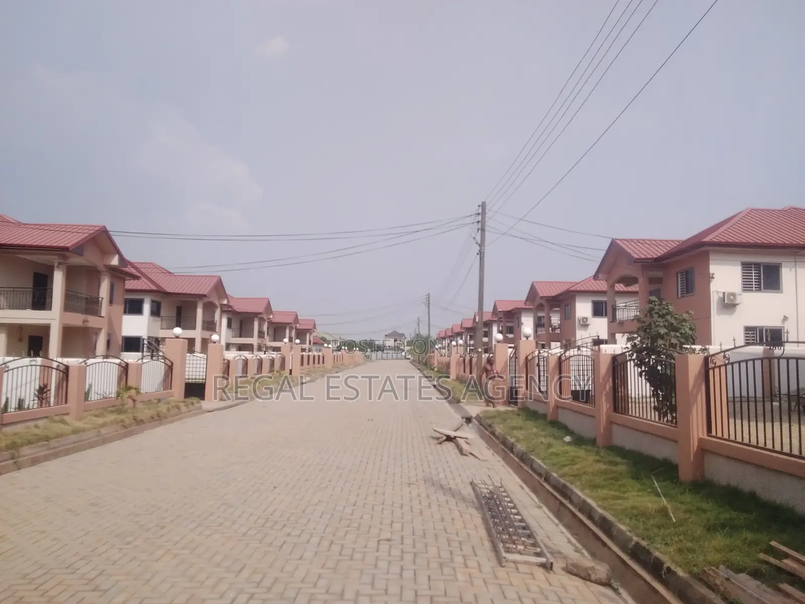 5bdrm Mansion in Oyarifa for sale