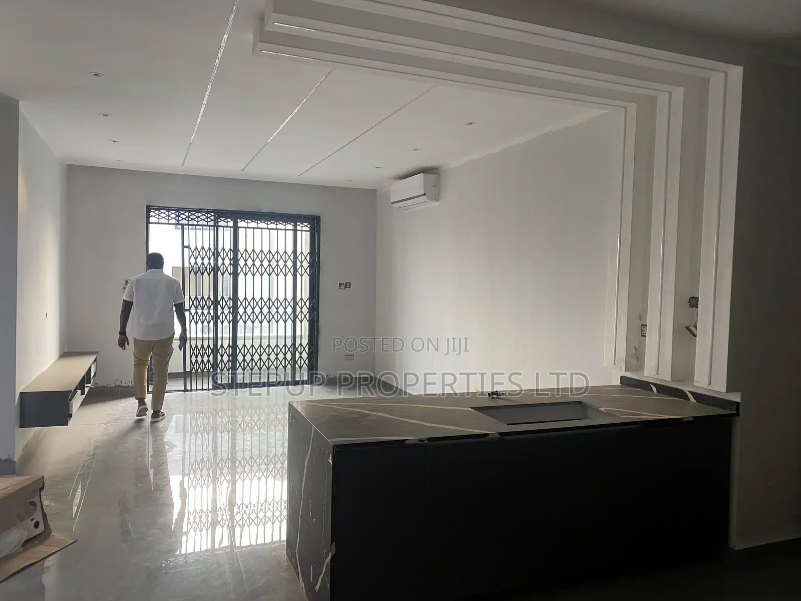 3bdrm Apartment in East Airport for sale