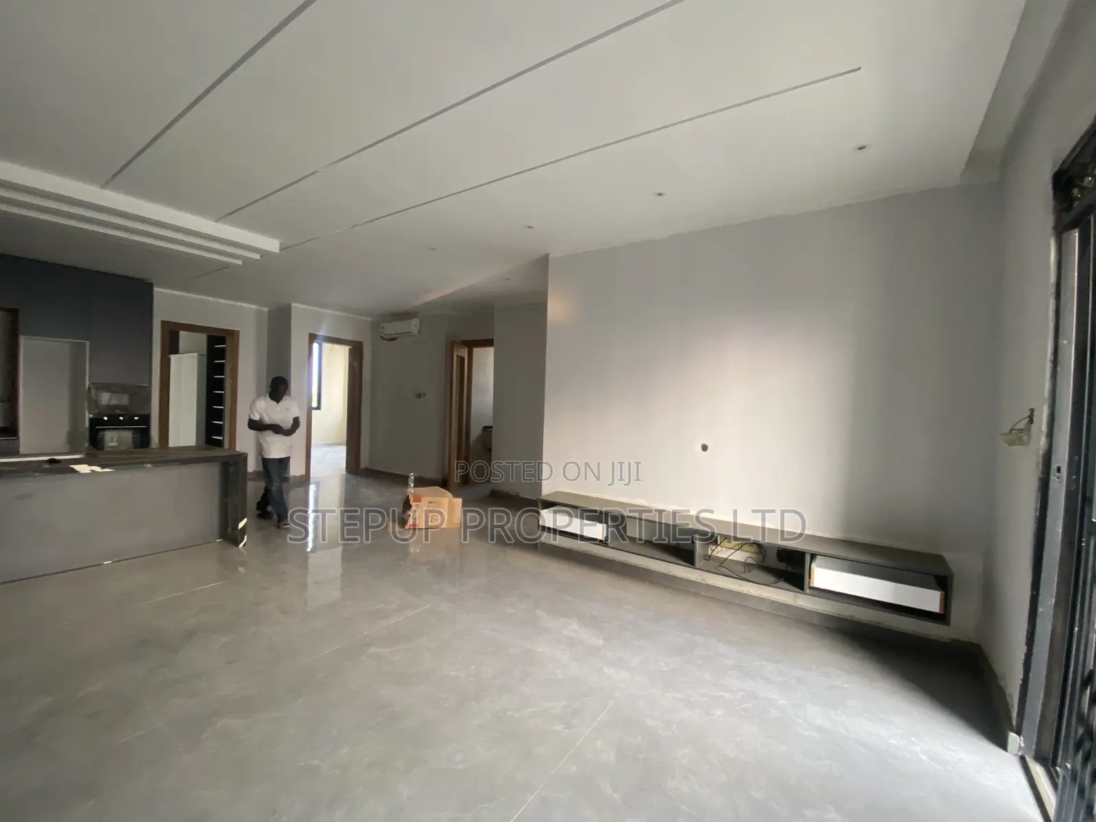 3bdrm Apartment in East Airport for sale
