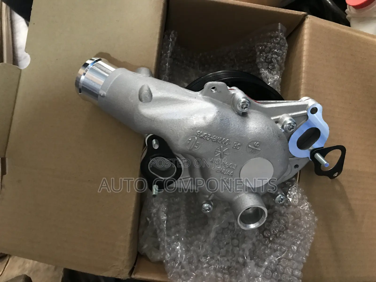 Range Rover Vogue 2016 Water Pump